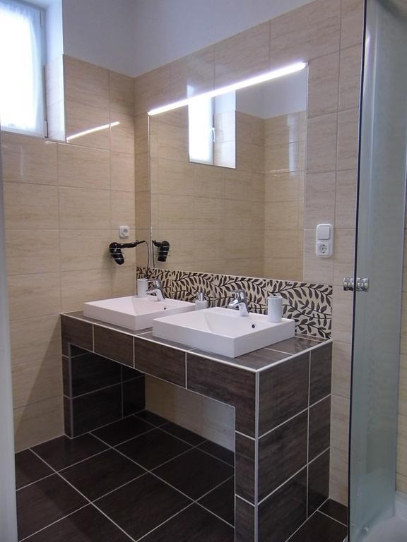 Alfa Apartman Sárvár الغرفة الصورة